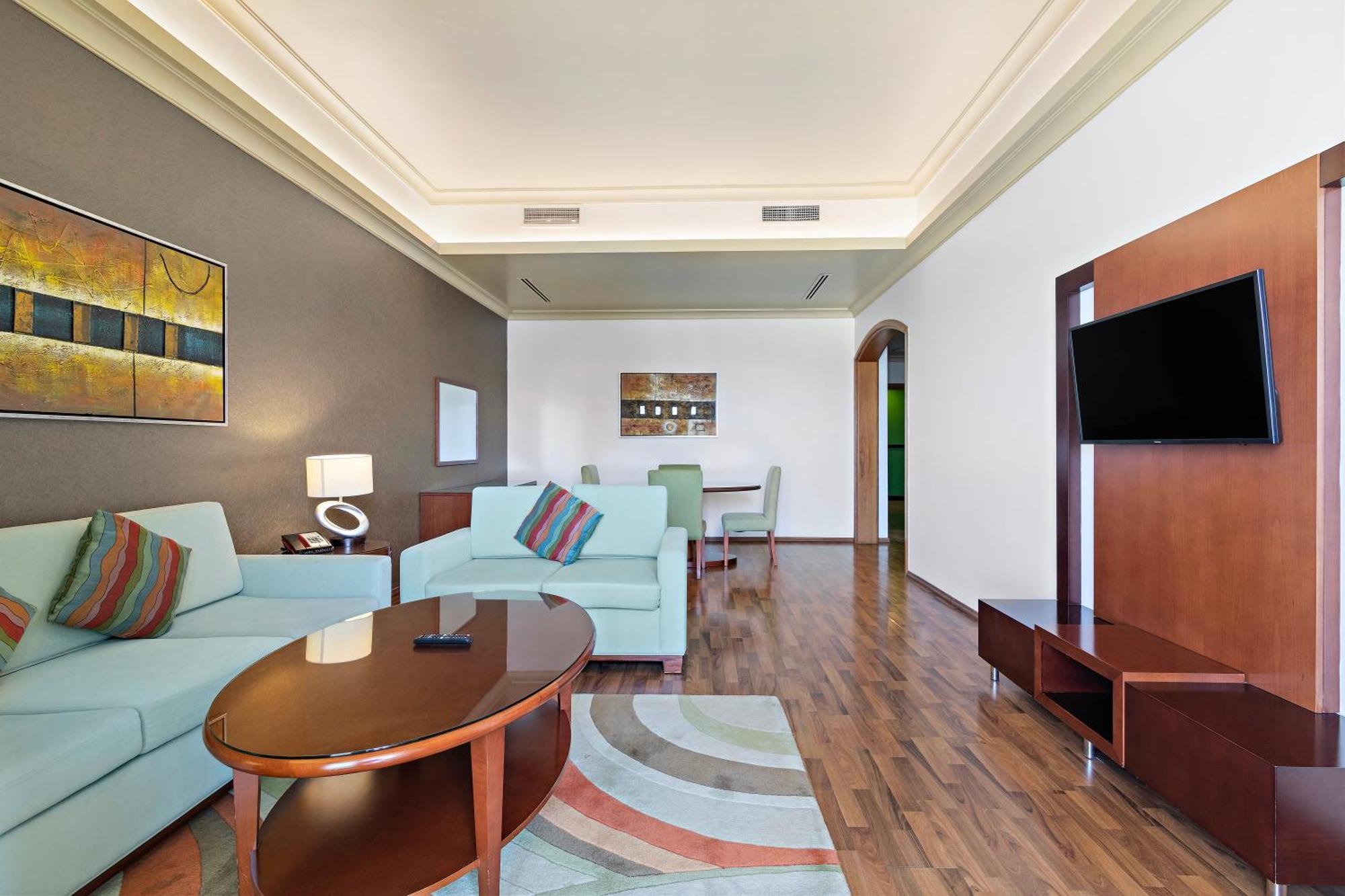 阿尔巴沙奥酷瑞公寓式酒店 迪拜 外观 照片